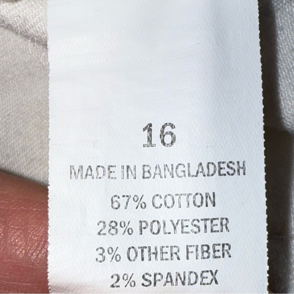 Falls Creek Women’s white Jeans size 16 stretch - Picture 8 of 9